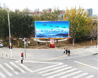 龙州户外大屏广告投放要点。